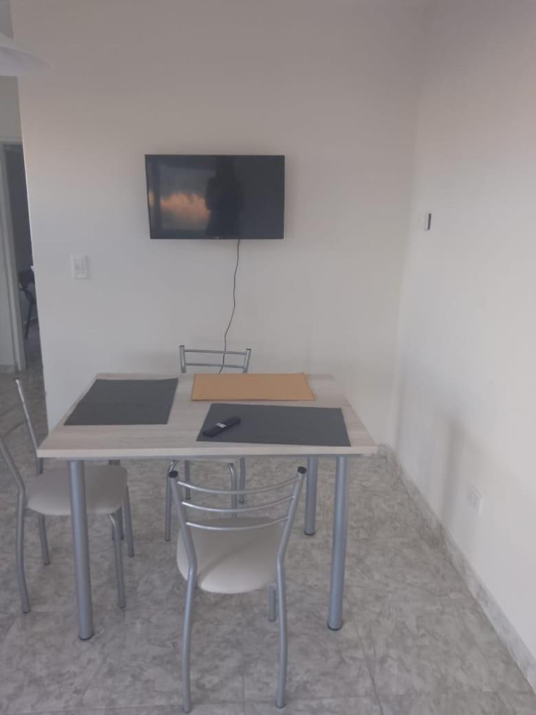 Departamento Equipado Pioneros Apartman Zapala Kültér fotó